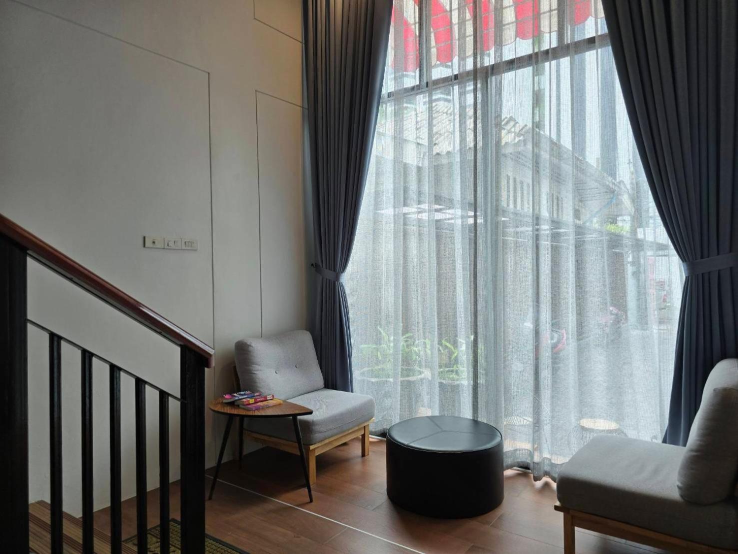 Red Door Samsen Hotel, Bangkok Zewnętrze zdjęcie